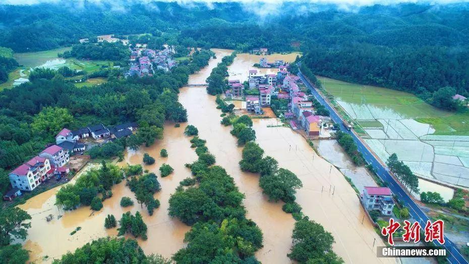 紧急提醒！全国多地暴雨“已发货” 请查收安全